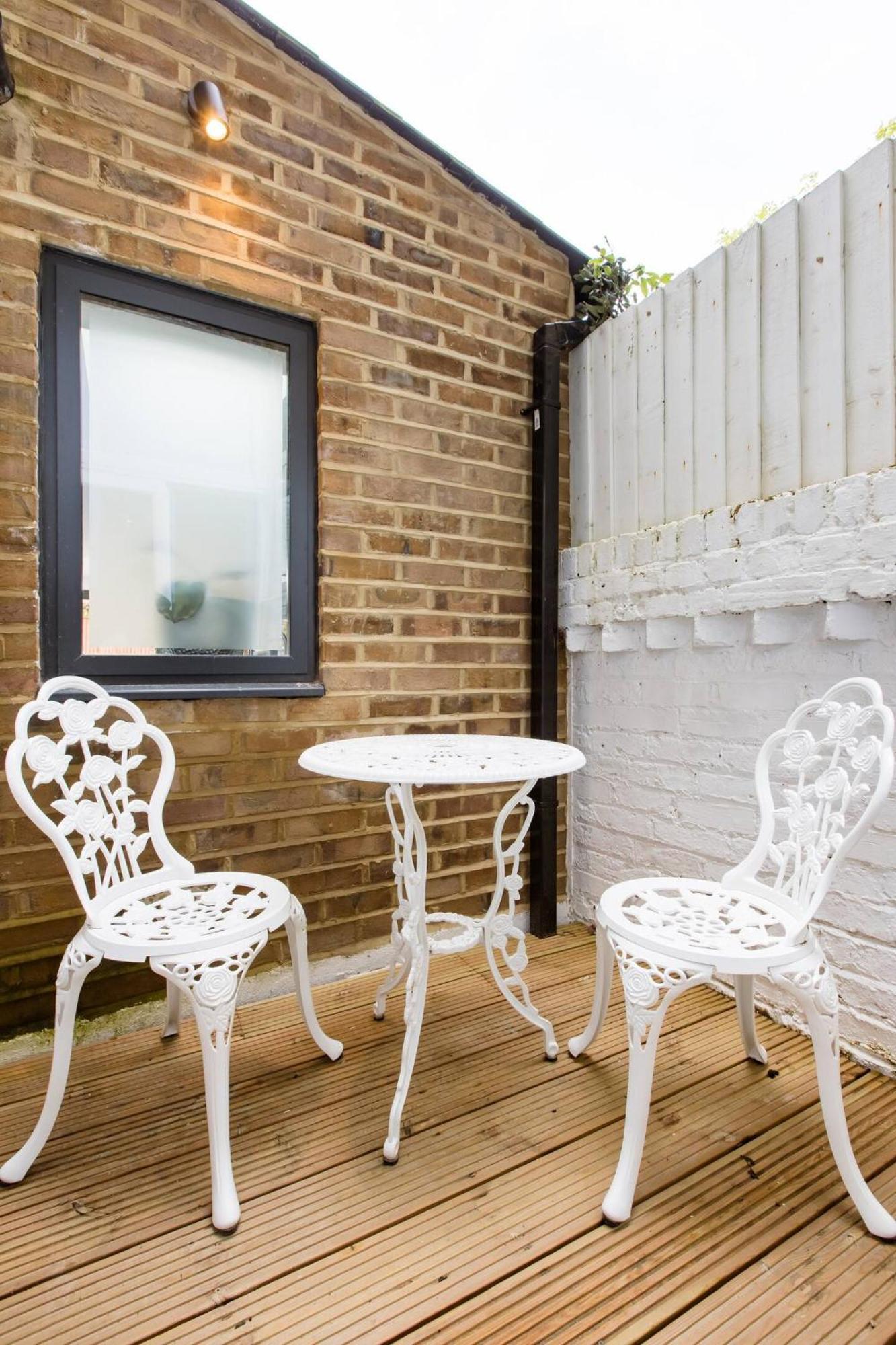 Luxury King-Bed Ensuite With Quiet Private Patio Londra Dış mekan fotoğraf